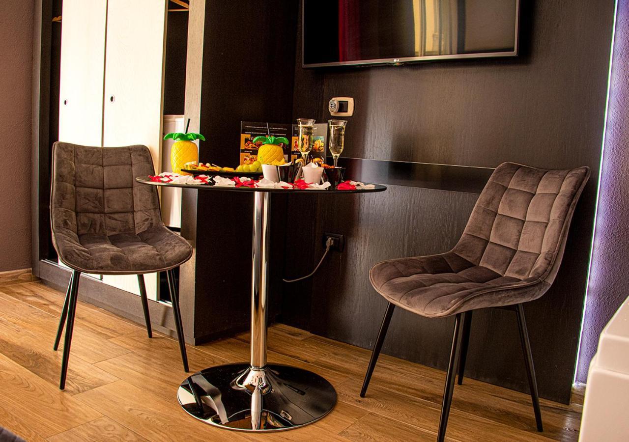 Hotel Angioino & Spa Naples Luaran gambar