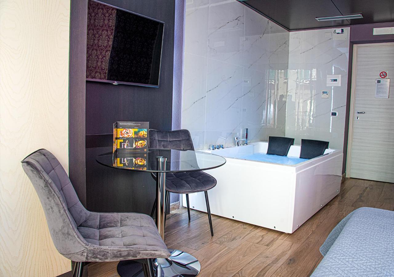 Hotel Angioino & Spa Naples Luaran gambar