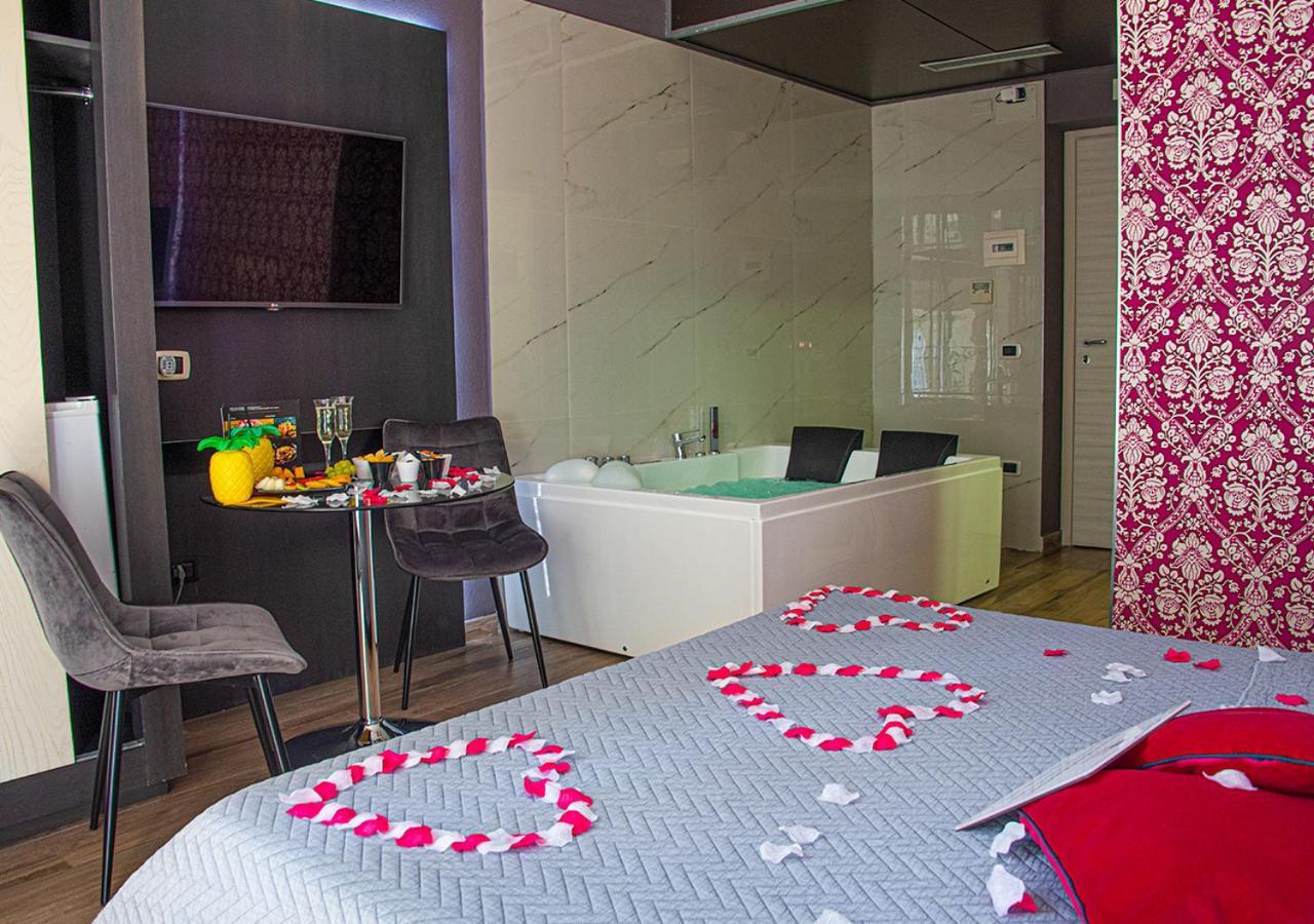 Hotel Angioino & Spa Naples Luaran gambar